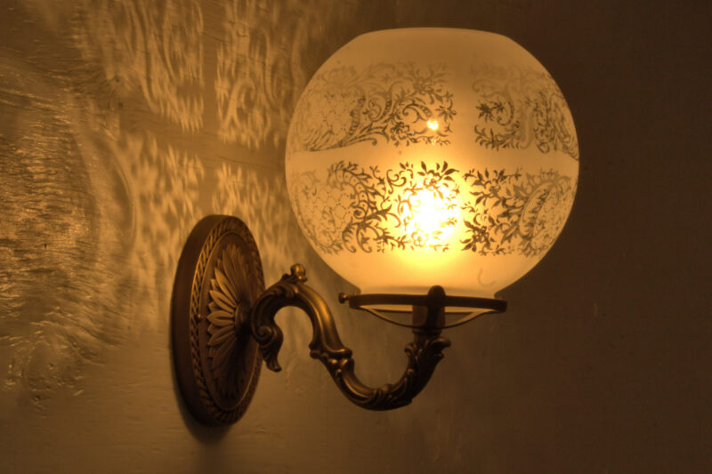 W.T.Kirkman Lanterns "Silverton" Gas Lamp with Etched 8" Ball Shade