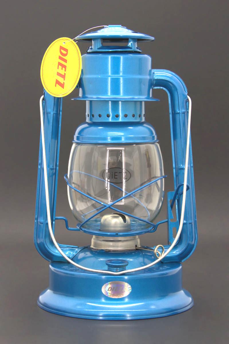 Dietz #90 Dlite Cold Blast Lantern Blue with Plain trim with clear Globe
